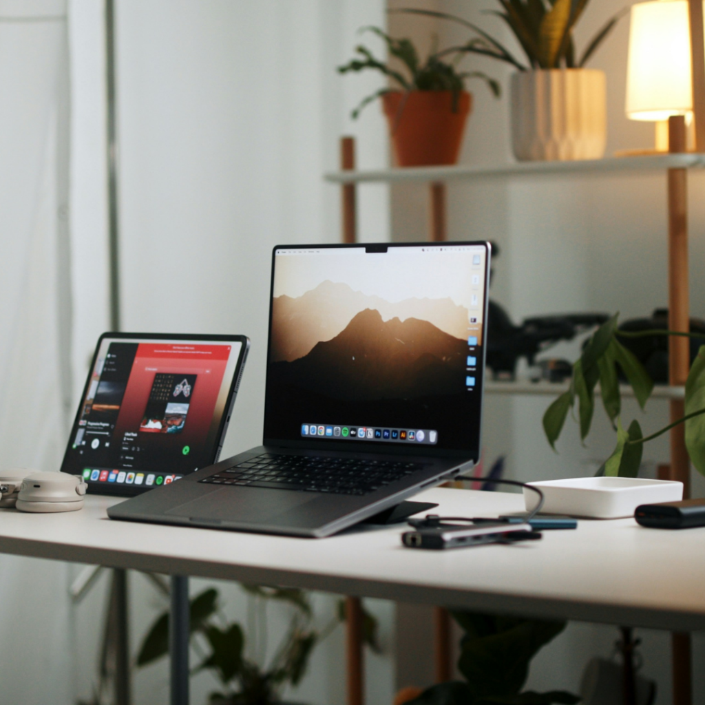 All the gadges one can one on display in a minimalistic set up